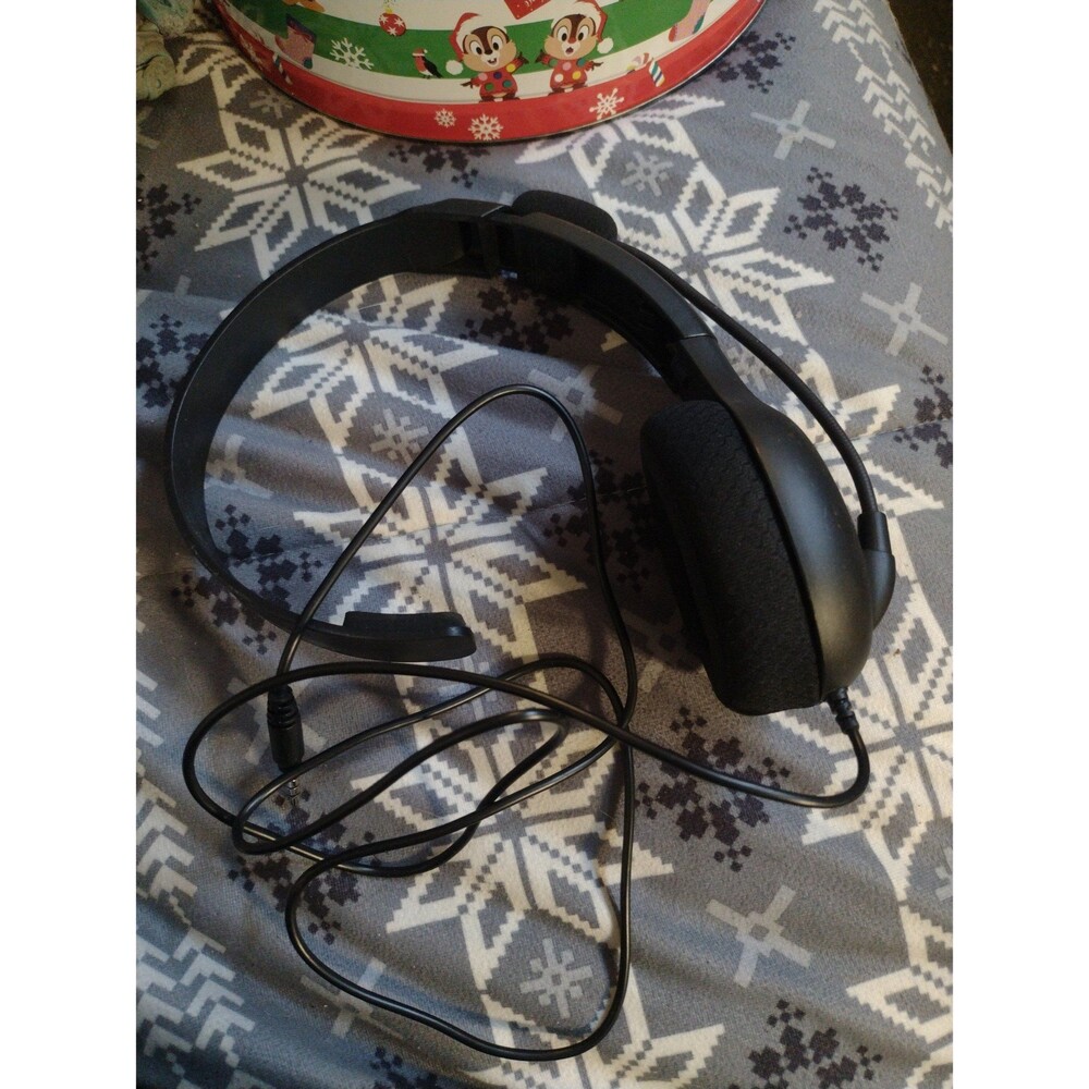 Gently used playstation headset-0555